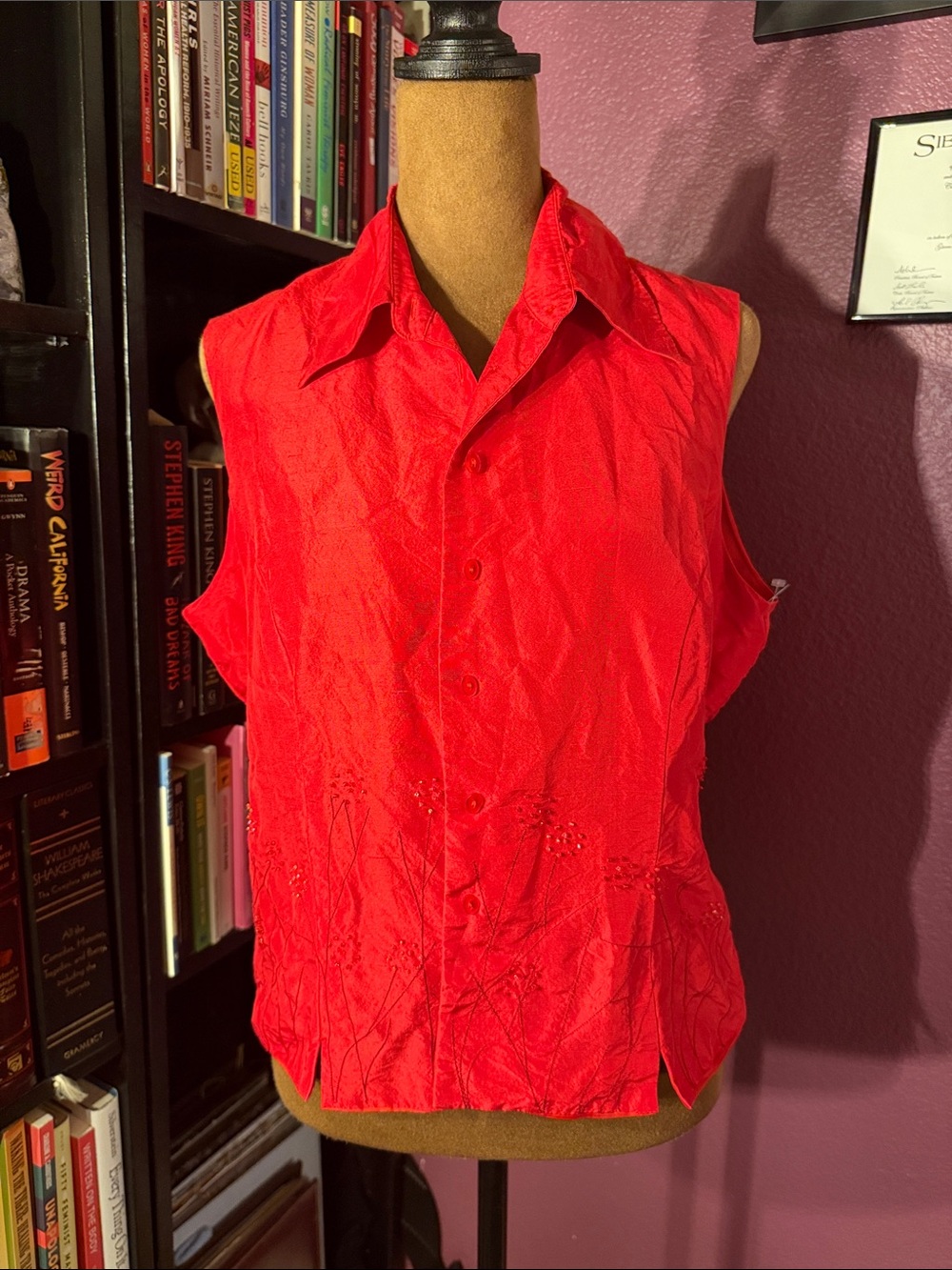 Vintage Ice 100% silk Sleeveless Button-Down Shirt